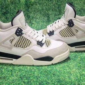 Jordan Sneakers White and Black